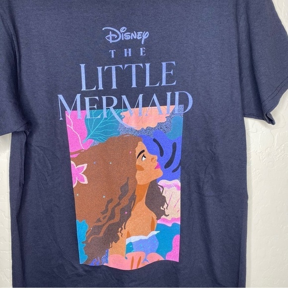 Disney The Little Mermaid Black Graphic T-shirt Tee Nwot - Picture 4 of 7